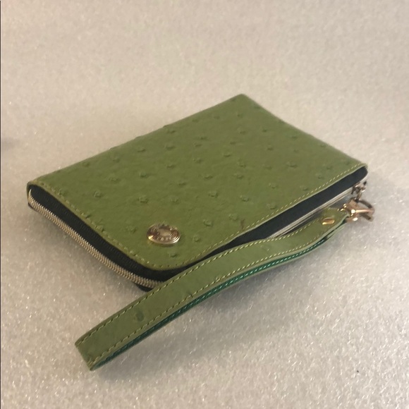 Perillini olive green wristlet - Picture 13 of 16